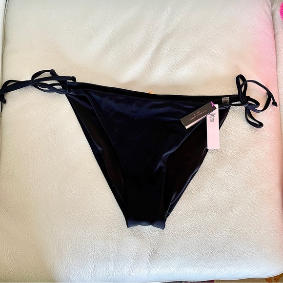 BNWT Victoria’s Secret black bikini set 🖤 - Picture 9 of 11